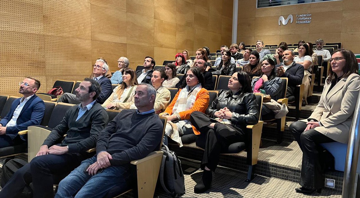 Los participantes de la charla de Fredi Vivas en Fundación Telefónica